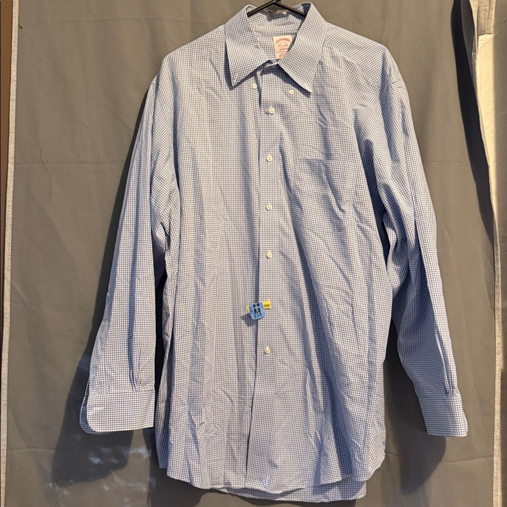 Brooks Brothers Men’s Classic Blue/White Button Shirt